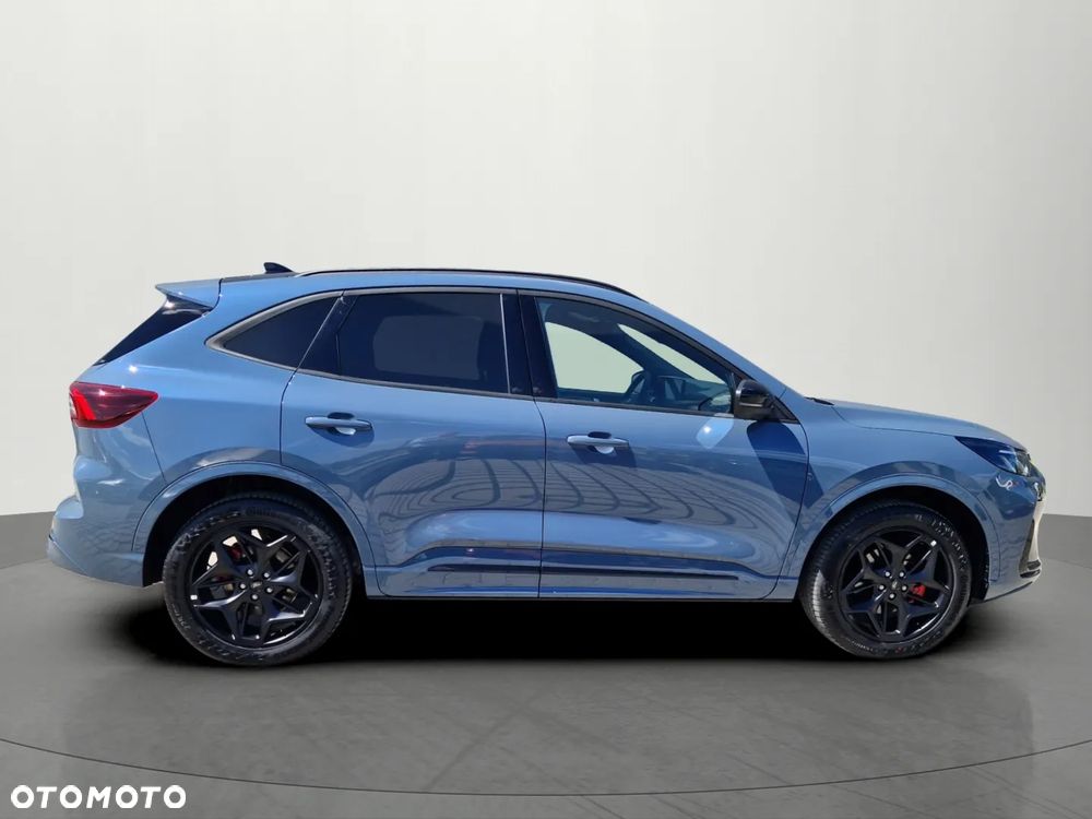 Ford Kuga - 10