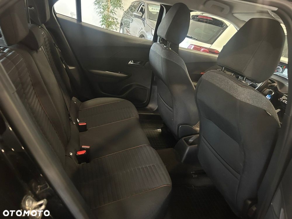 Peugeot 2008 - 12