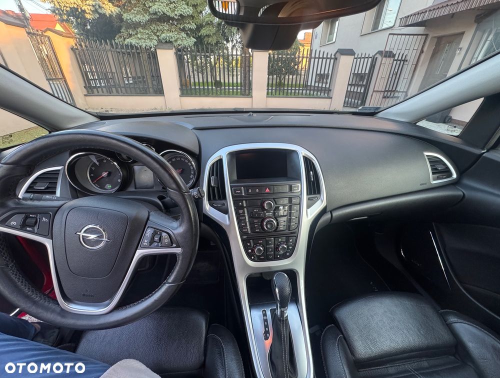 Opel Astra 1.6 T Cosmo - 8