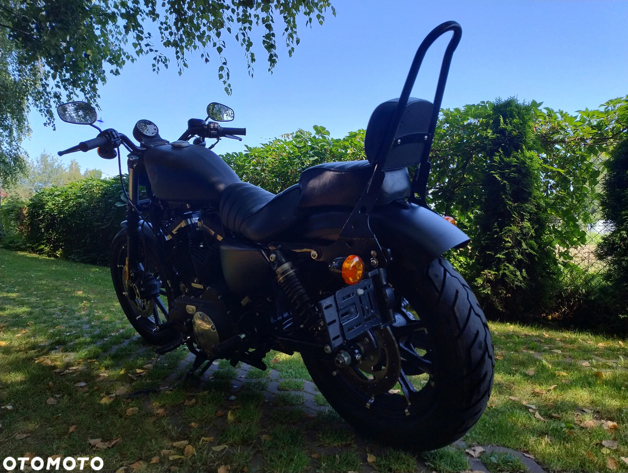 Harley-Davidson Sportster Iron 883 - 13