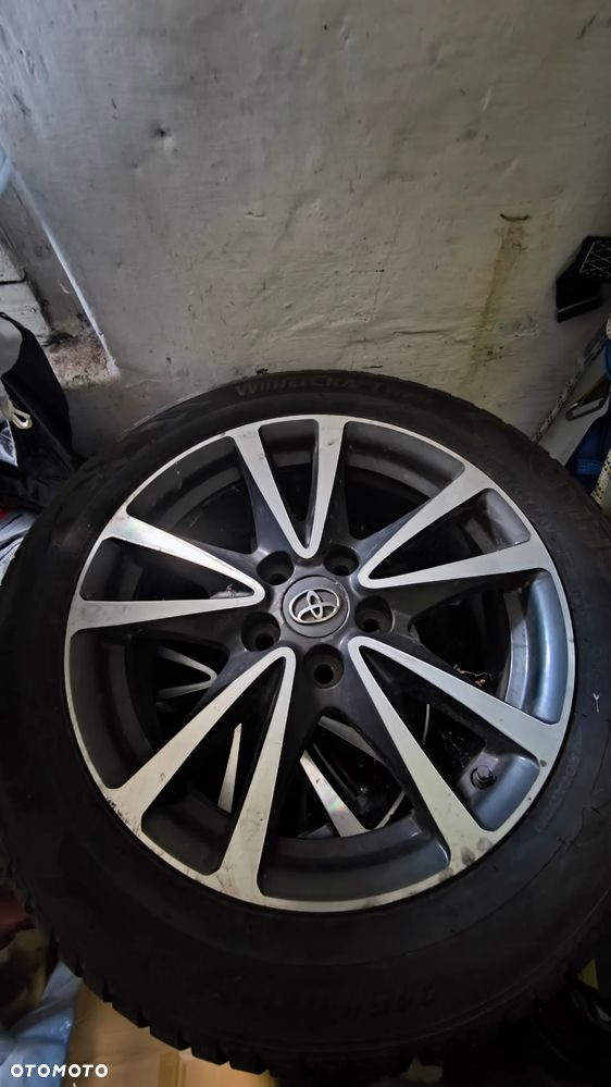 Toyota Avensis 1.8 Premium MS - 16