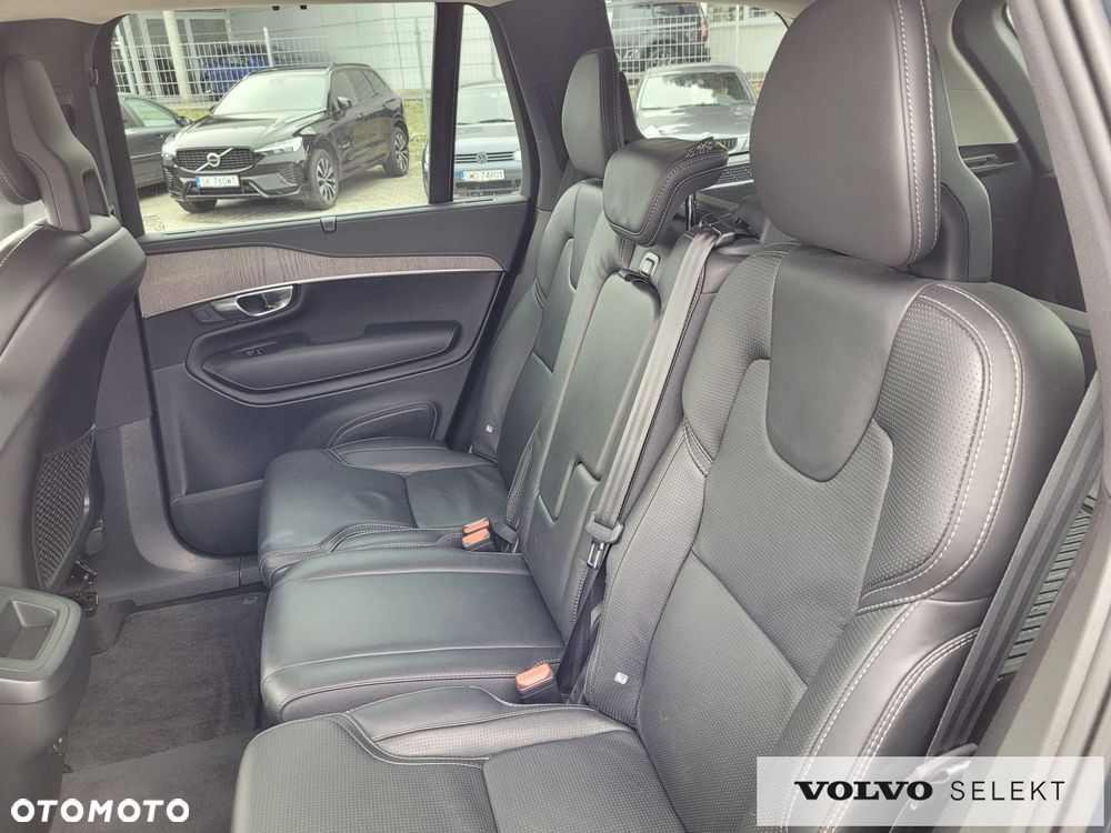 Volvo XC 90 - 22