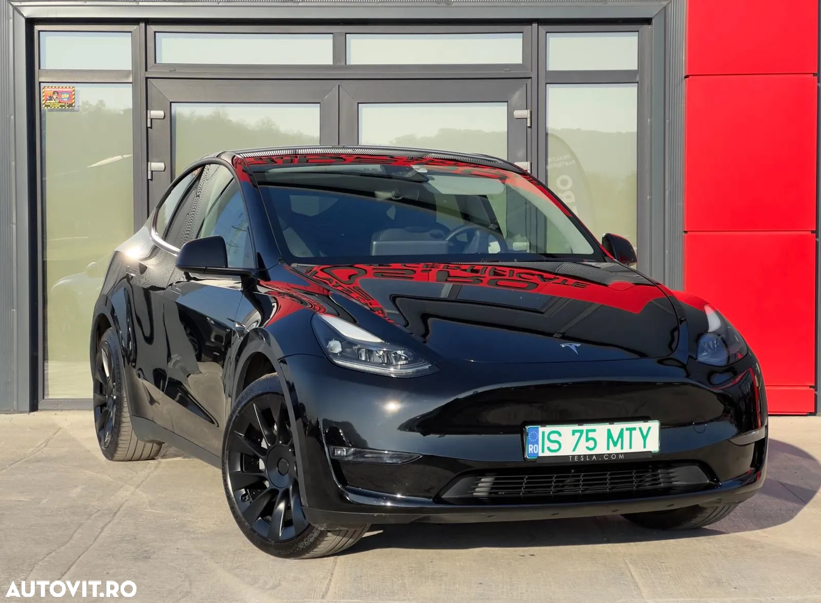 Tesla Model Y AWD Performance - 2