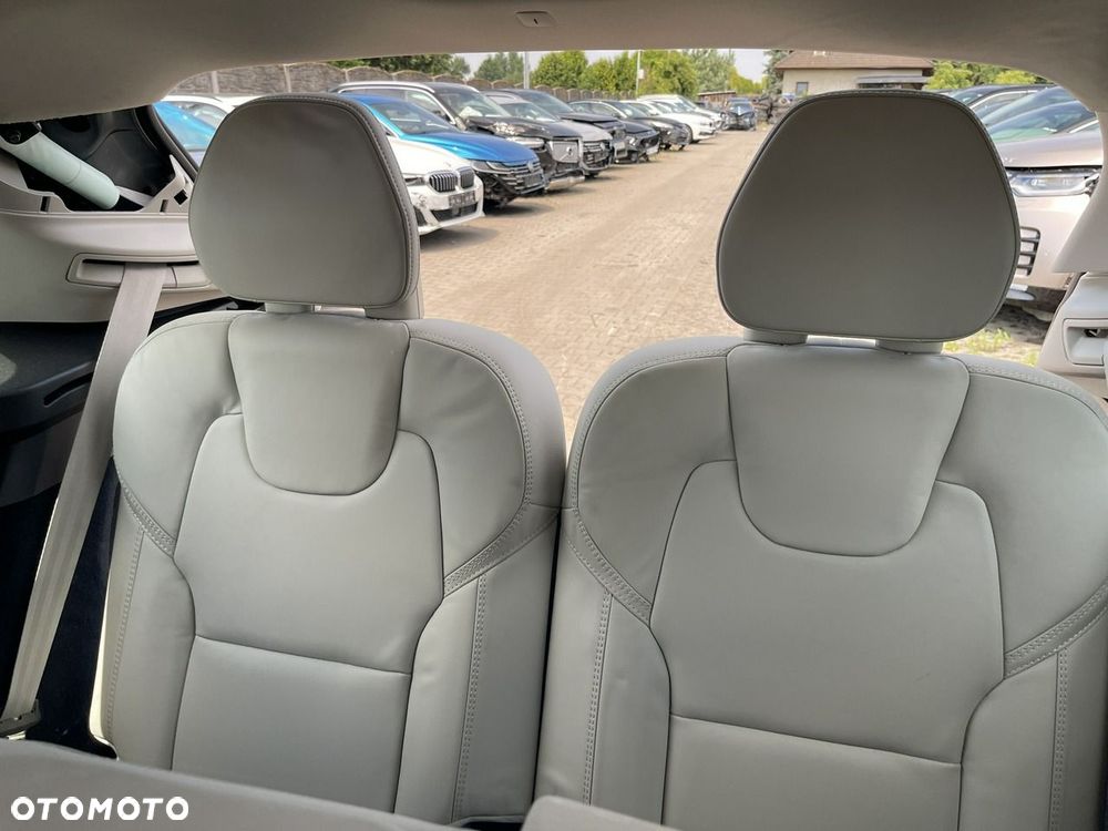 Volvo XC 90 B5 B AWD Plus Bright 7os - 18