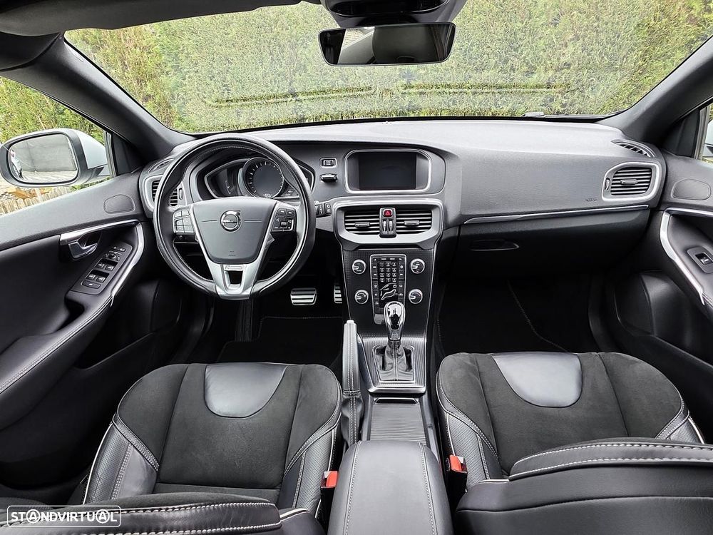 Volvo V40 1.5 T3 Sport Edition R Geartronic - 21