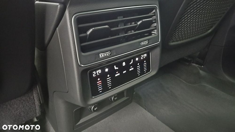 Audi Q8 45 TDI quattro tiptronic - 24