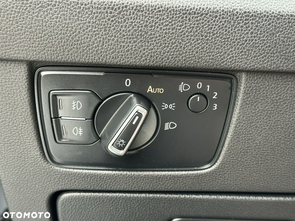 Volkswagen Passat Variant 2.0 TDI SCR Comfortline - 31