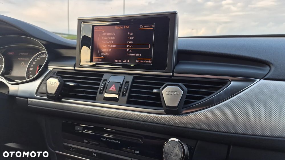 Audi A6 Avant 2011 photo 4