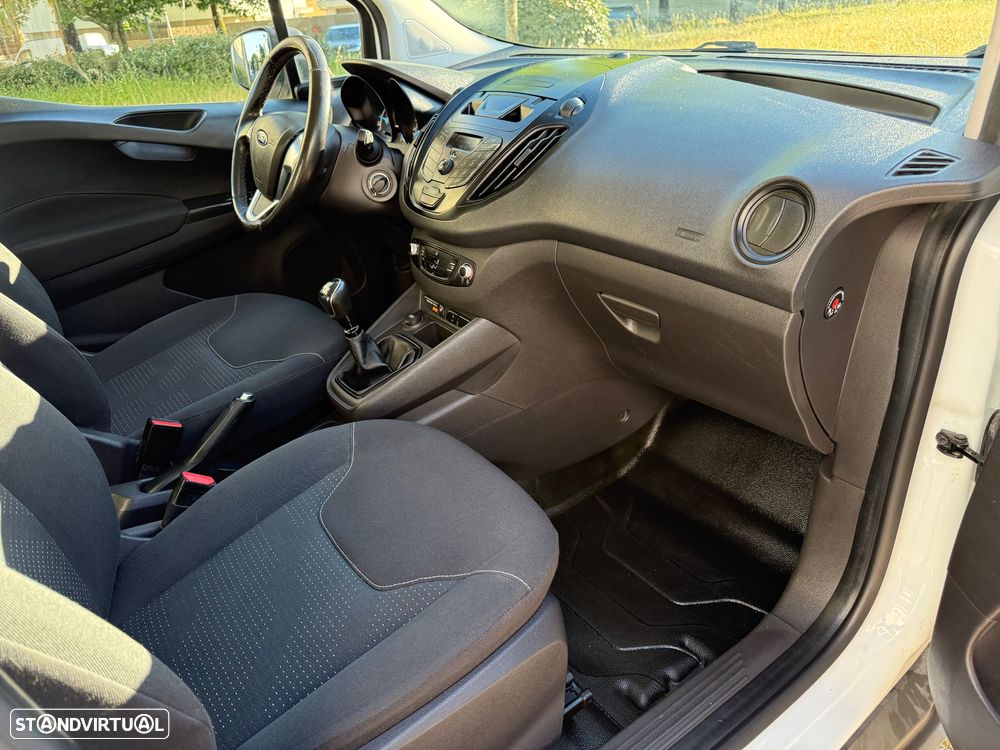 Ford Transit Courier 1.5 TDCI - 6