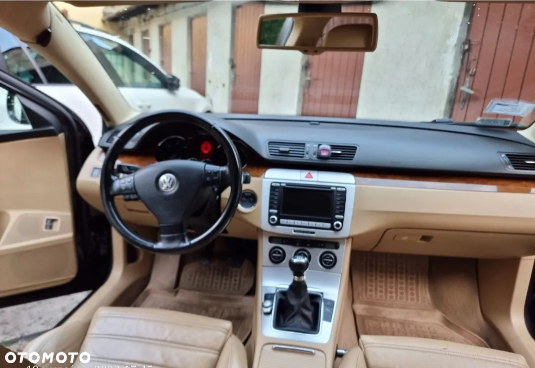 Volkswagen Passat 2.0 TDI DPF Highline - 4