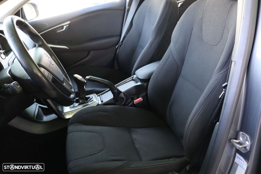 Volvo V40 1.6 D2 Eco Kinetic - 14