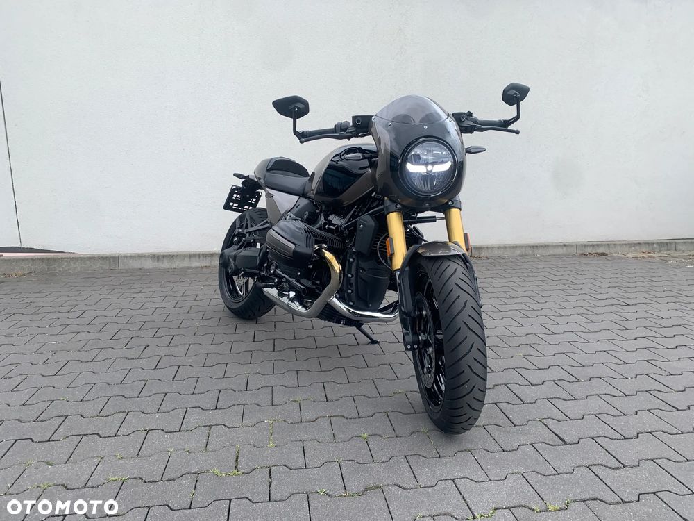 BMW R - 8