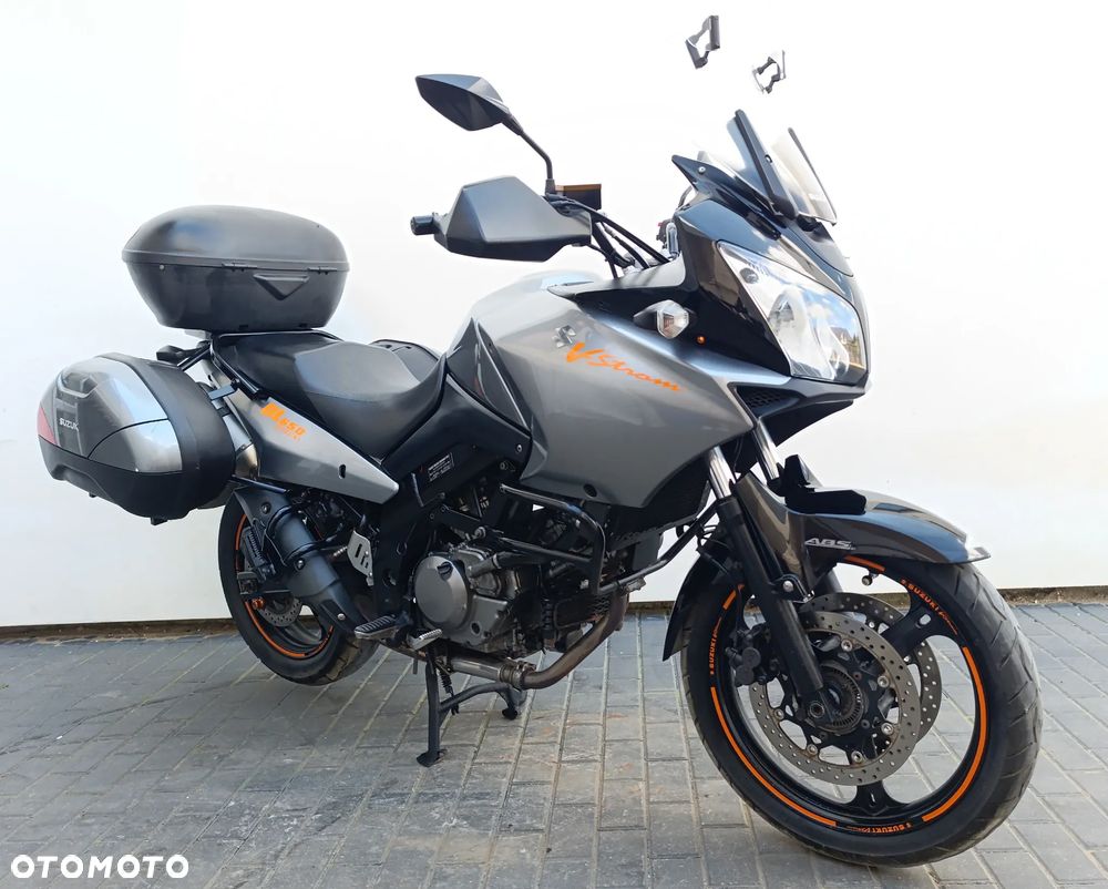 Suzuki V-STROM - 8