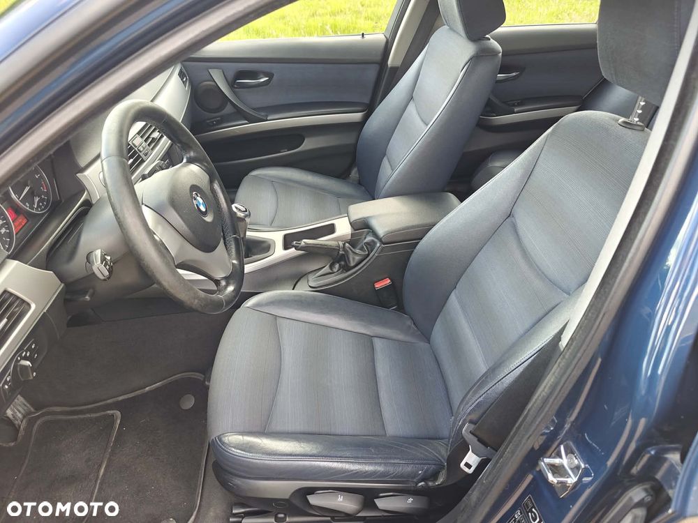 BMW Seria 3 - 12