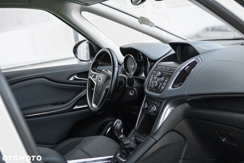 Opel Zafira 2.0 CDTI Cosmo - 10