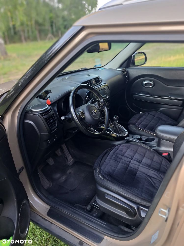Kia Soul 1.6 CRDI M - 2