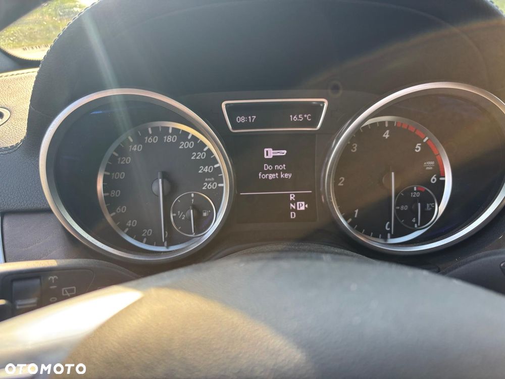 Mercedes-Benz ML 350 BlueTEC 4-Matic - 14