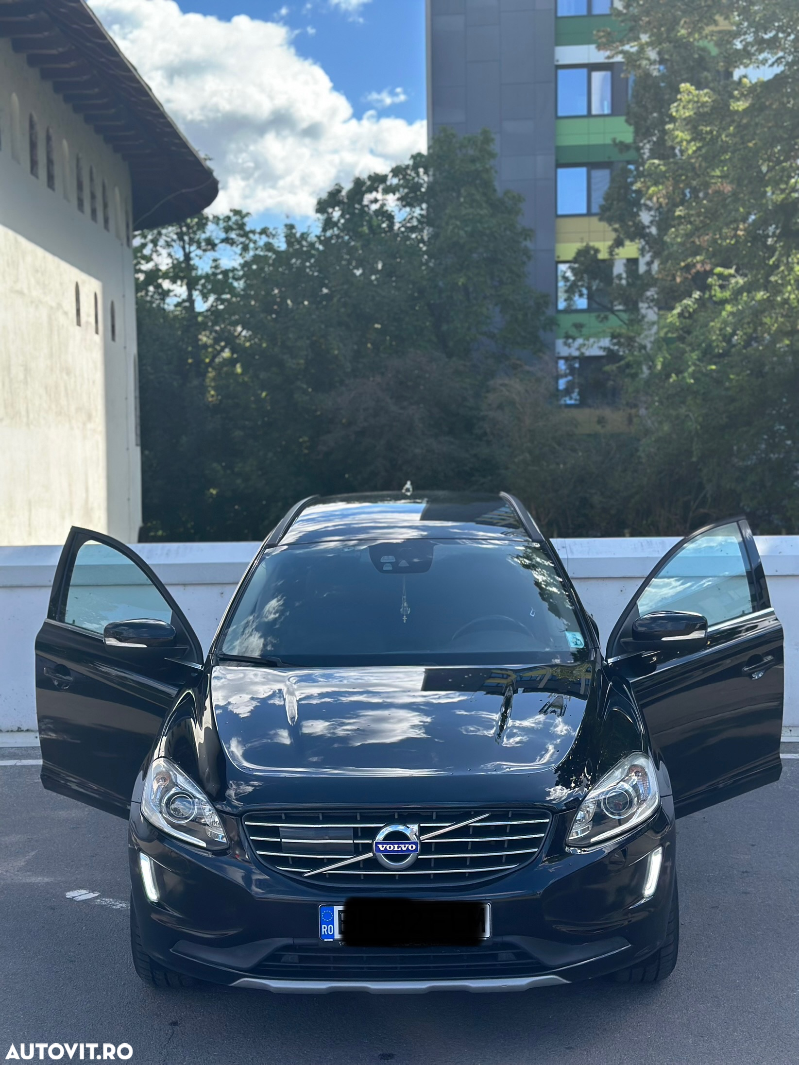 Volvo XC 60 D3 Geartronic Momentum - 4