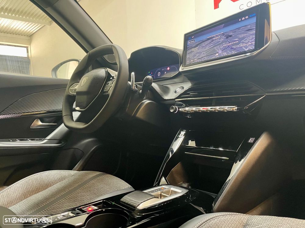 Peugeot 2008 Hybrid 136 e-DSC Allure - 37
