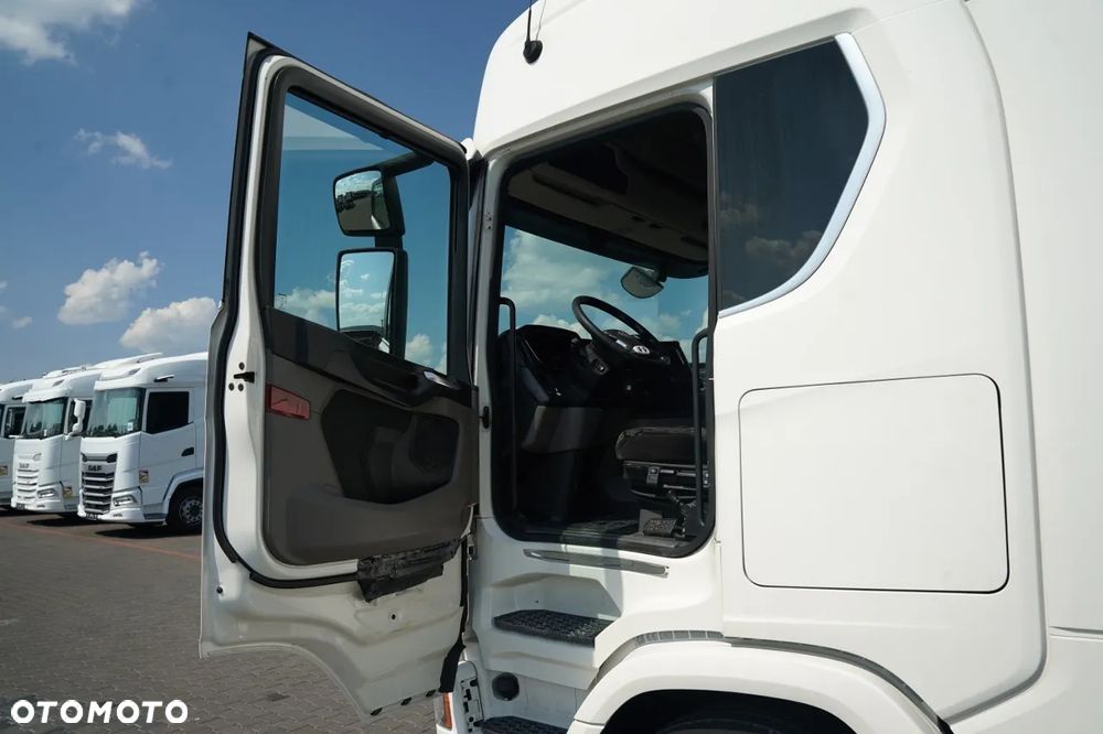 Scania R 520 / V8 / RETARDER / HYDRAULIKA / KLIMA POSTOJOWA / CAŁA NA PODUSZKACH / - 22