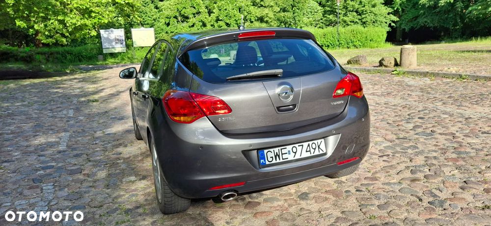 Opel Astra 1.4 T Cosmo S&S - 4