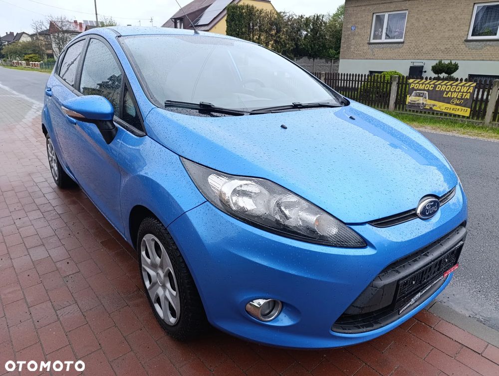 Ford Fiesta 1.25 Celebration - 38