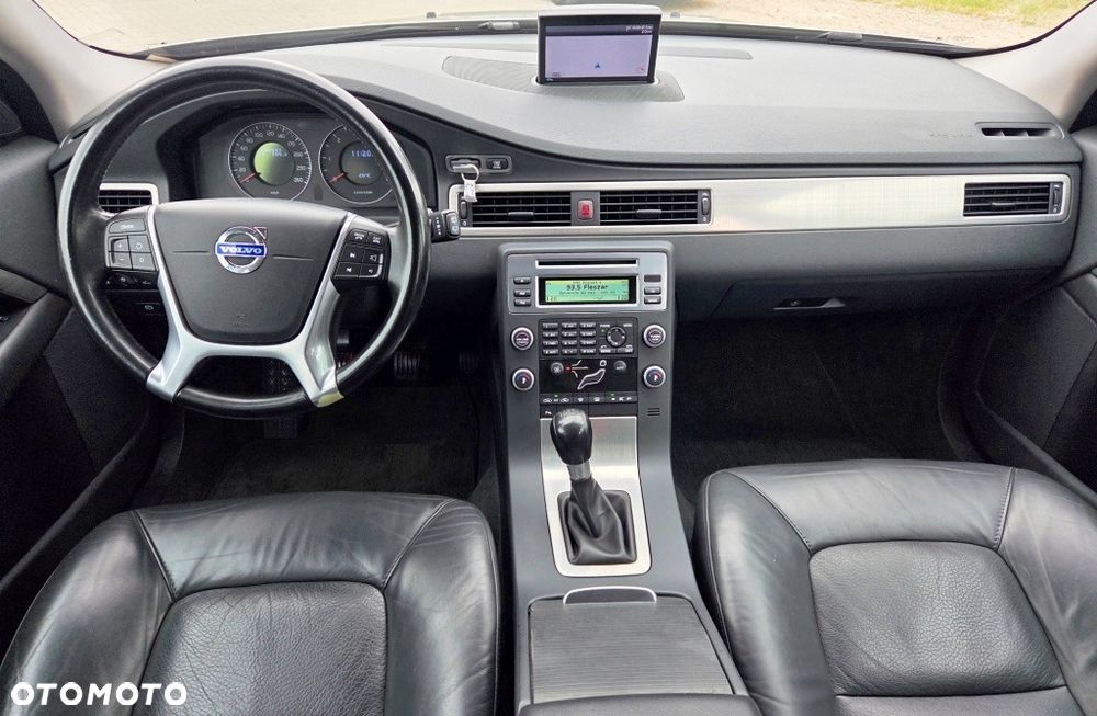 Volvo V70 2.0D Momentum - 35