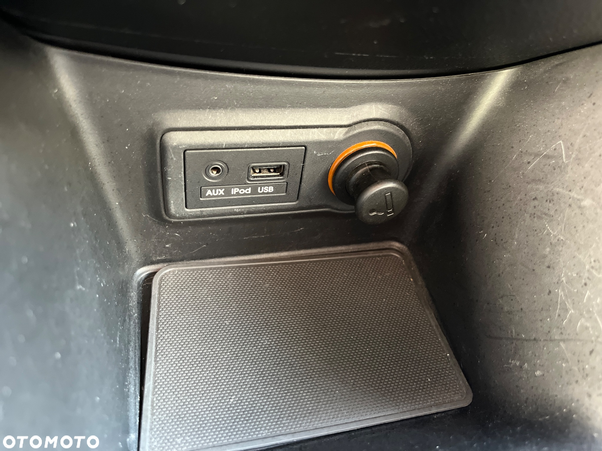 Kia Venga 1.6 L - 16