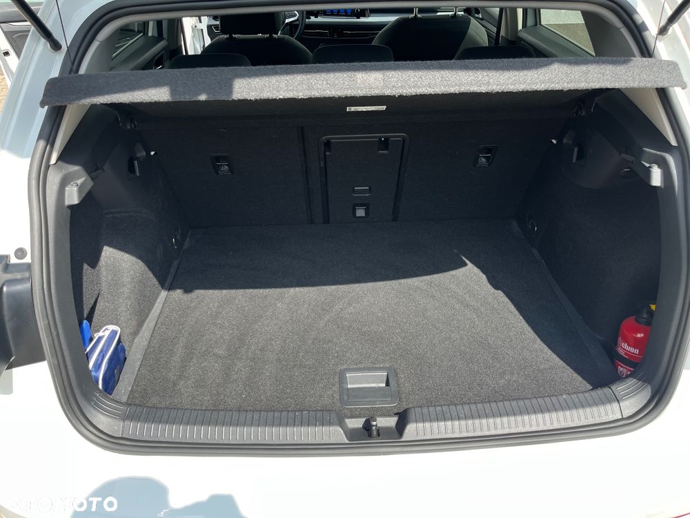Volkswagen Golf 1.5 TSI EVO Style - 37