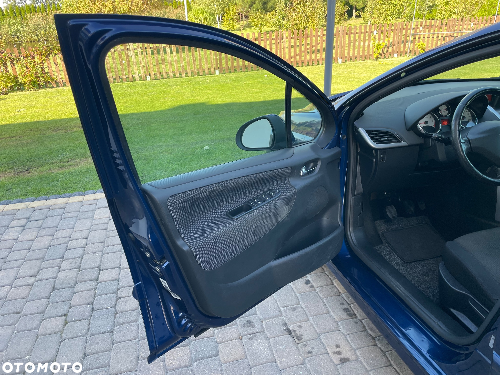Peugeot 207 - 22