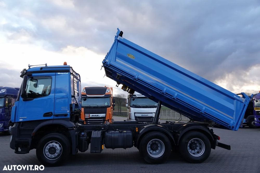 Mercedes-Benz AROCS 2636 / 6x4 / BASCULANȚĂ PE 3 FACE / MEILLER KIPER / EURO 6 / CAPACITATE DE ÎNCĂRCARE: 14.100 KG - 2