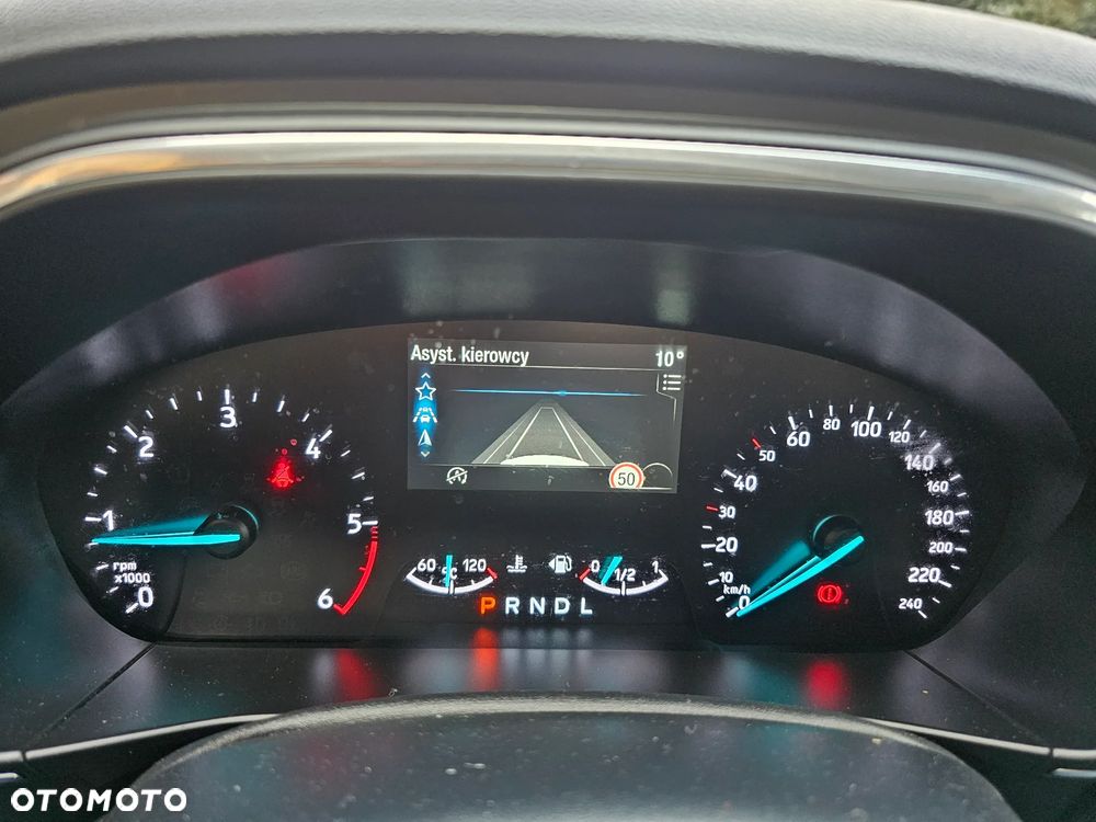Ford Focus SW - 36