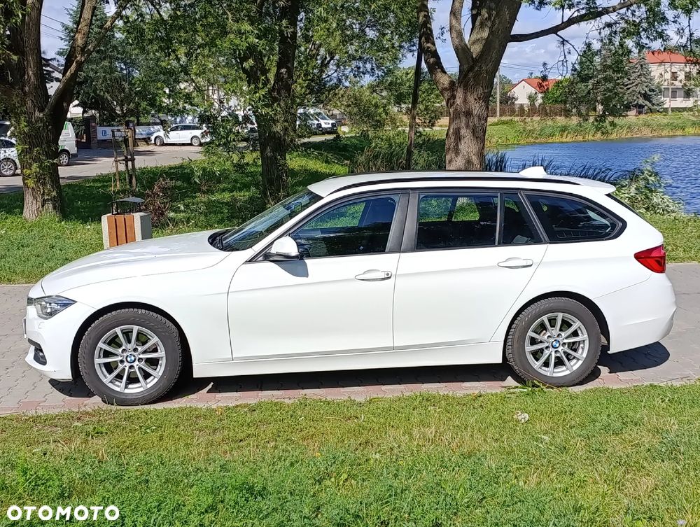 BMW 3 Series 2018 photo 5