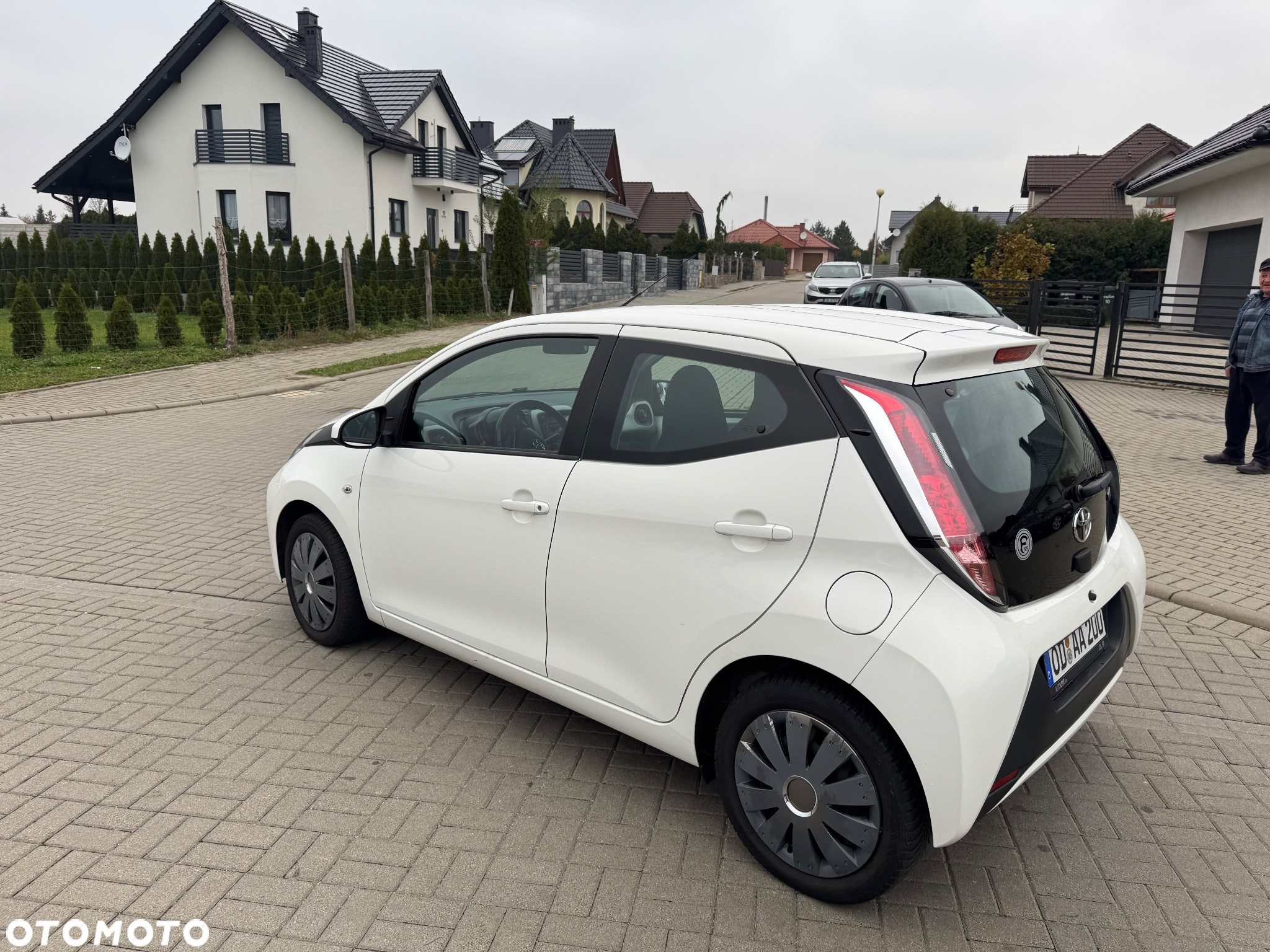 Toyota Aygo x-play - 13