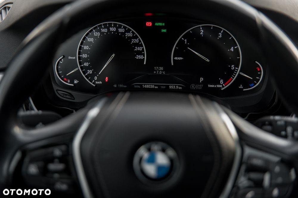 BMW Seria 5 525d - 17