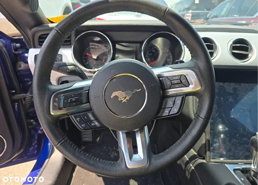 Ford Mustang 5.0 V8 GT - 8