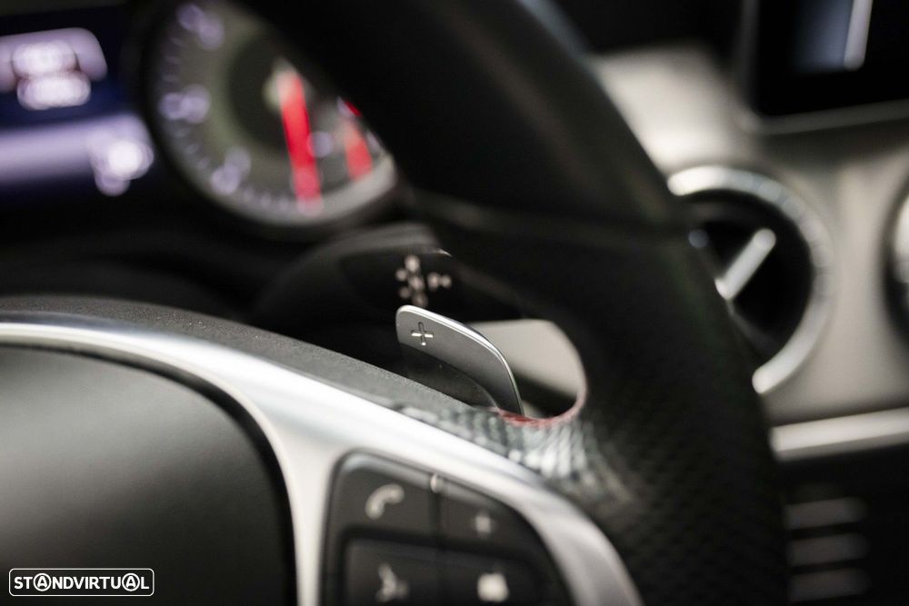 Mercedes-Benz CLA 220 d Shooting Brake AMG Line Aut. - 29