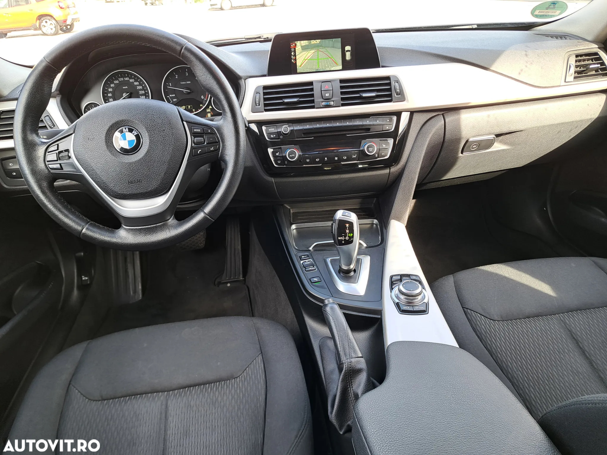 BMW Seria 3 320d Touring Aut. Luxury Line - 8