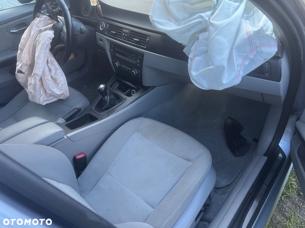 BMW Seria 3 325d DPF Edition Lifestyle - 12