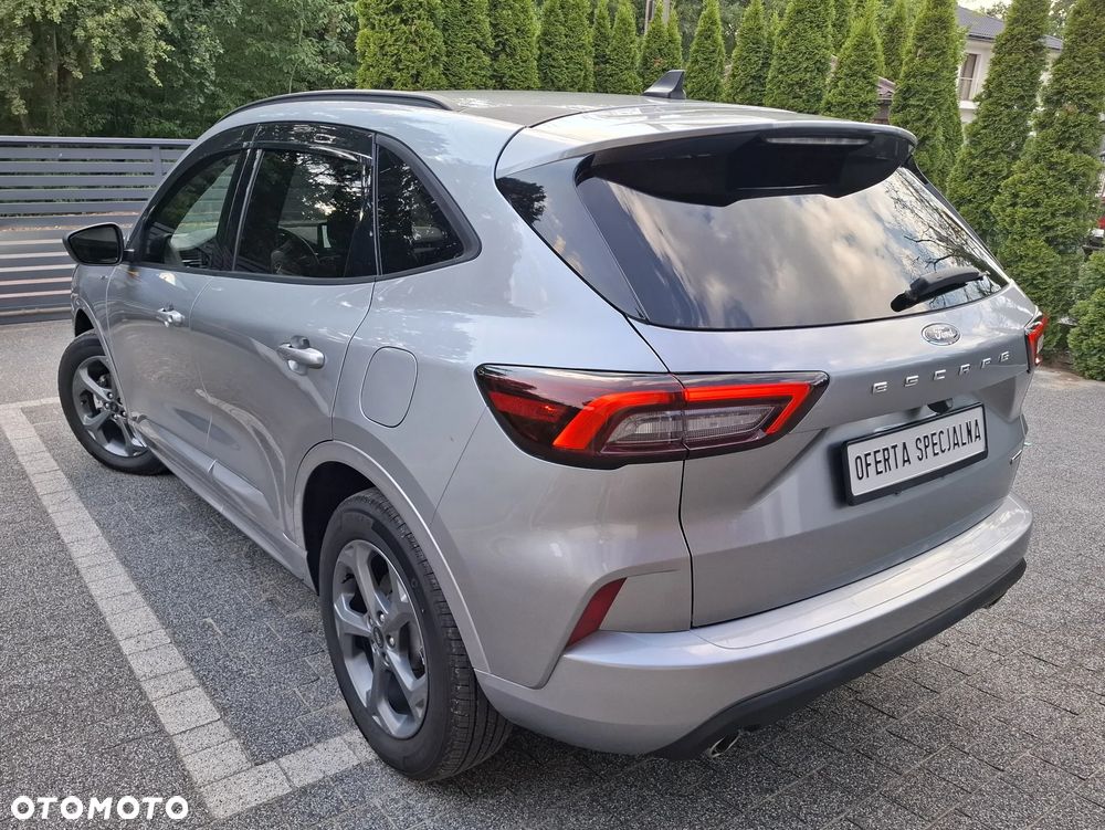 Ford Kuga 2.5 Duratec FHEV 4x4 ST-LINE X - 4