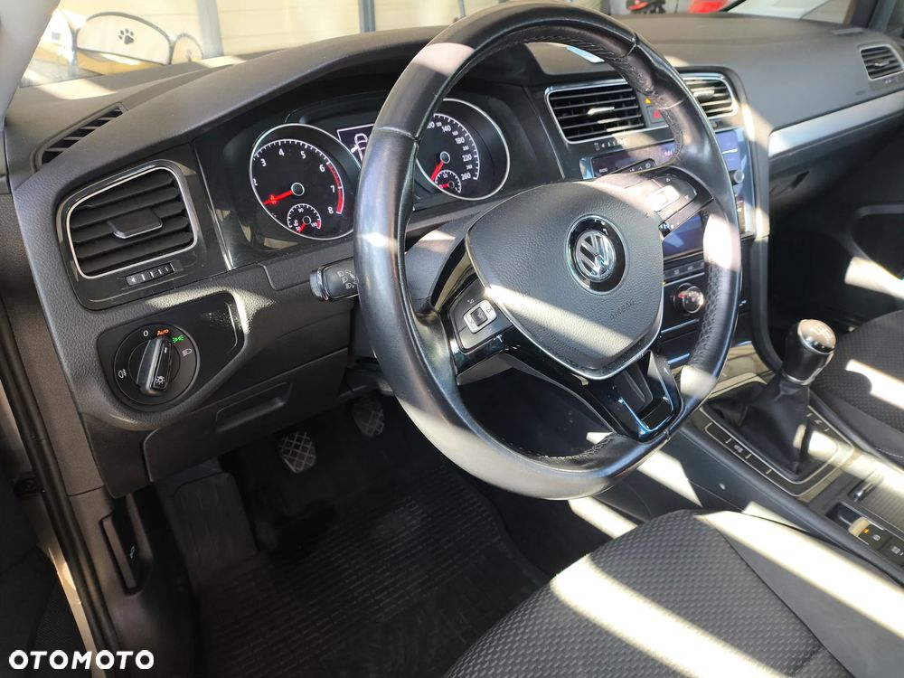 Volkswagen Golf VII 1.5 TSI BMT Trendline - 4