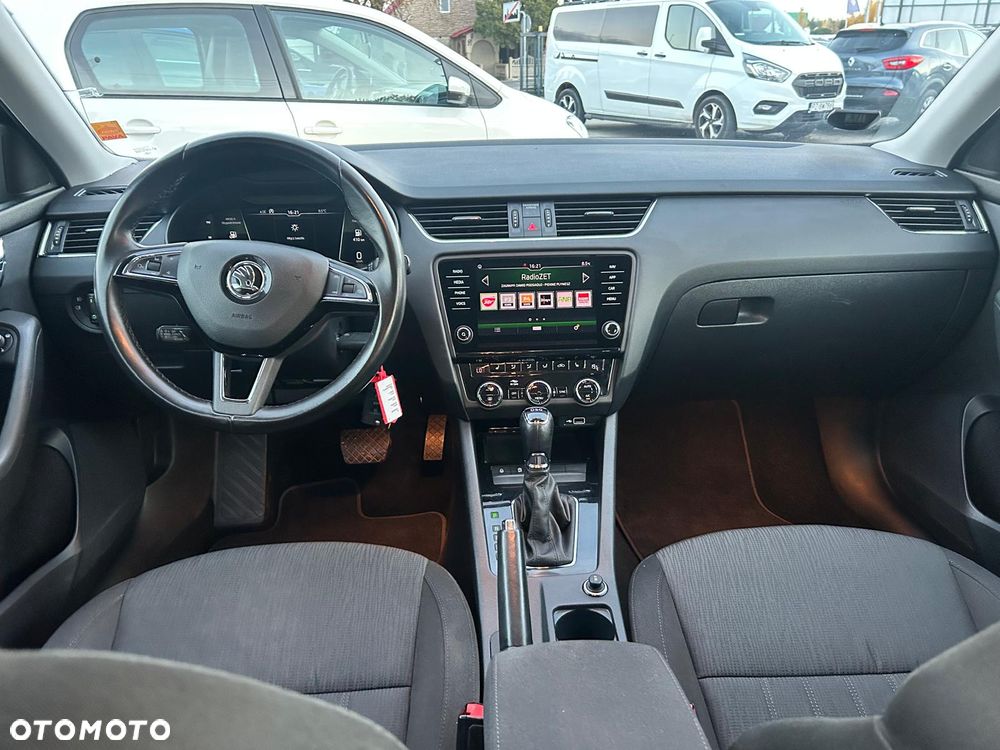 Skoda Octavia 2.0 TDI Elegance DSG - 18