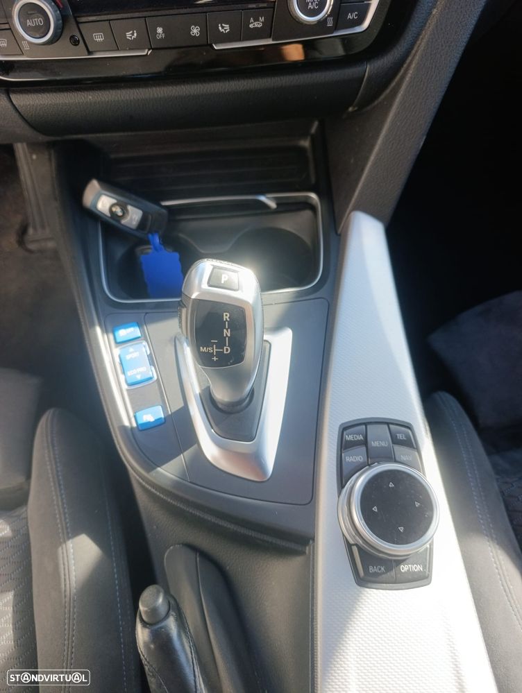 BMW 318 d Auto Pack M - 20
