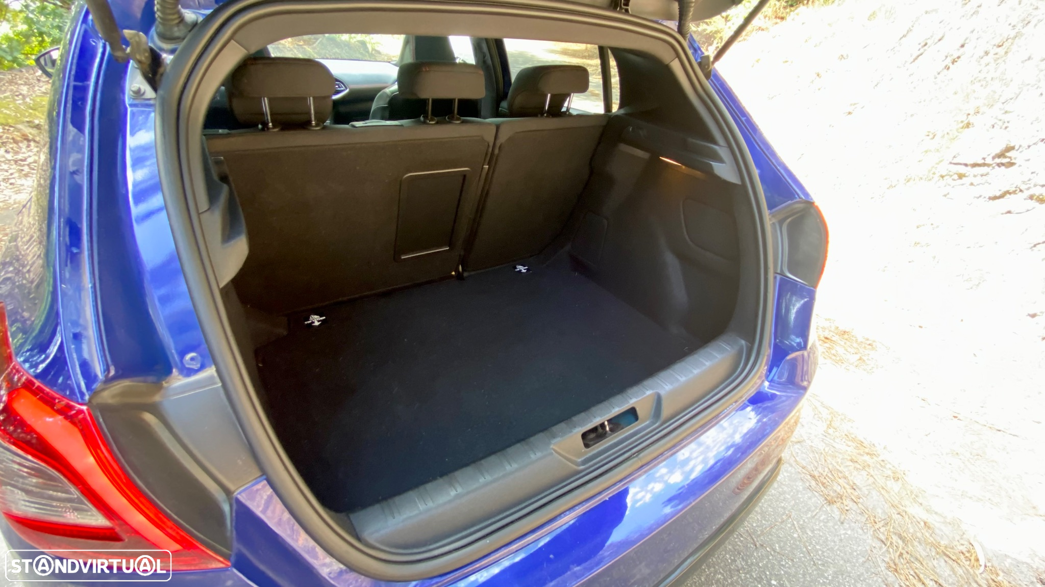 Peugeot 308 1.6 BlueHDi GT Line - 25