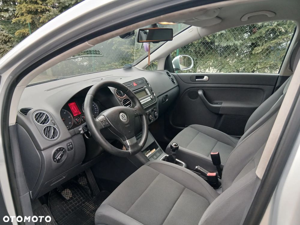 Volkswagen Golf Plus 2.0 TDI DPF Comfortline - 22