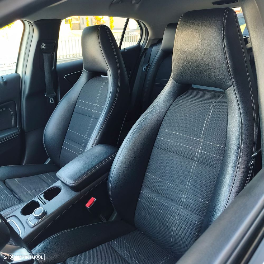 Mercedes-Benz GLA 180 CDI Urban - 22