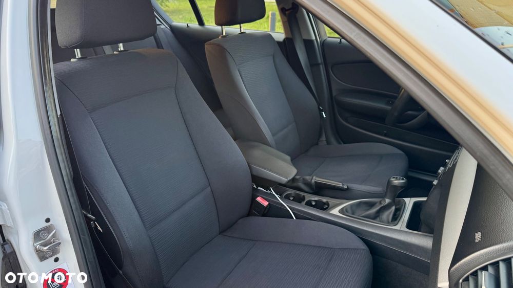 BMW Seria 1 116i - 20