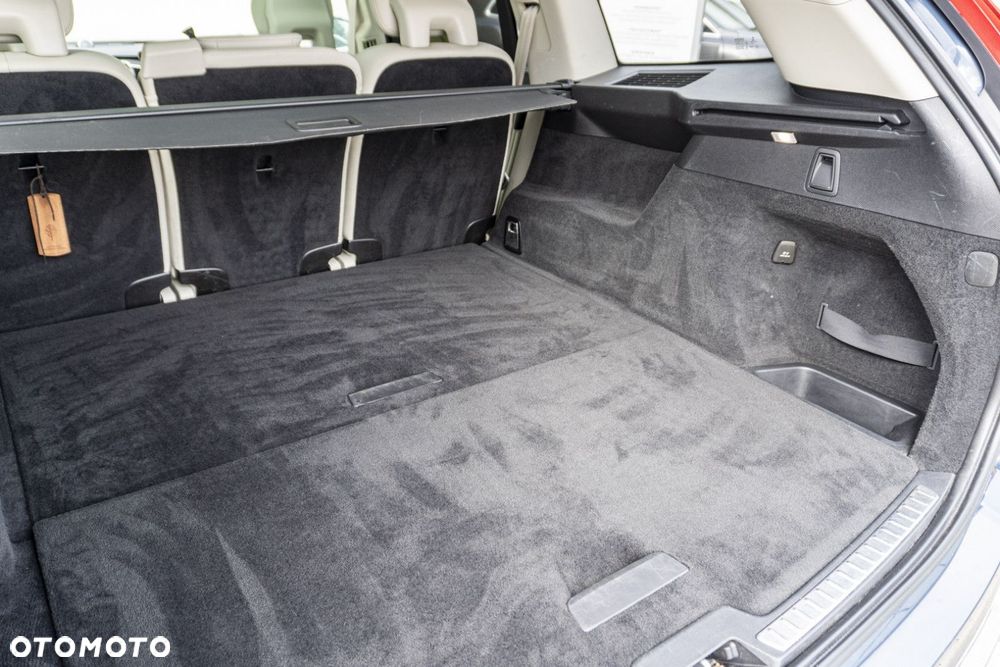 Volvo XC 90 - 17