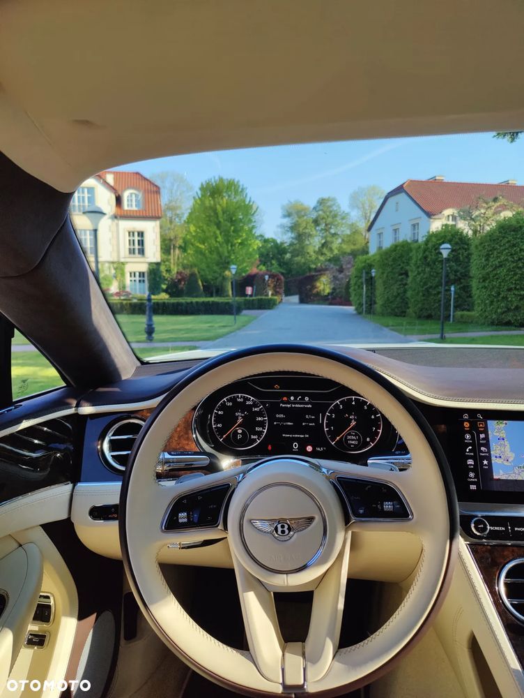 Bentley Continental GT New V8 S - 20