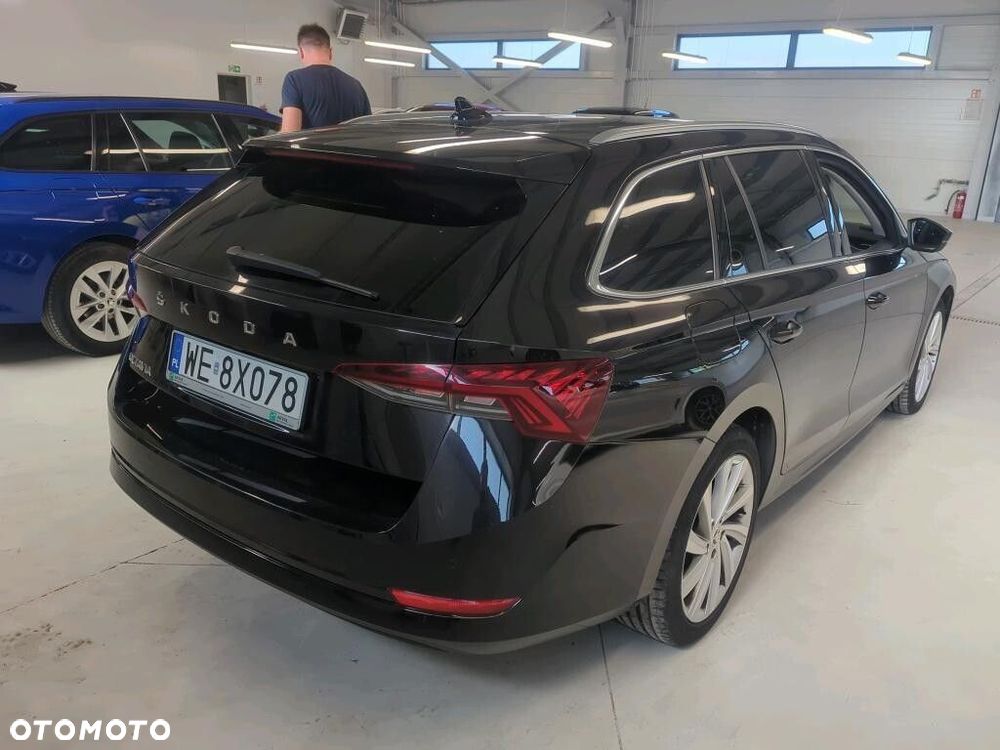 Skoda Octavia 2.0 TDI Style DSG - 4